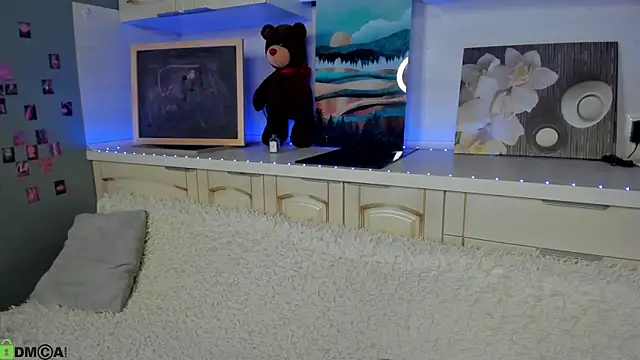 Snapshot of Kruela_Eva chatting on 11.07.25 Kruela Eva online show from 11.07.25