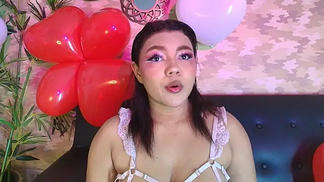 Snapshot of cherry_chel chatting on 02.14.25 cherry chel online show from 02.14.25