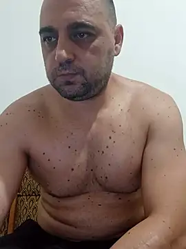 Snapshot of Mirkoxxx@xh chatting on 07.10.26 Mirkoxxxxh online show from 07.10.26