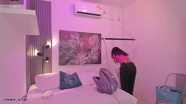 emma alice  online show from 09.11.25