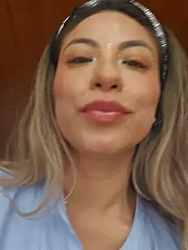 Snapshot of Karen_San_Miguel chatting on 02.25.25 Karen San Miguel online show from 02.25.25