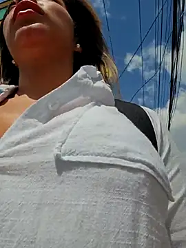 Snapshot of Karen_San_Miguel chatting on 11.11.25 Karen San Miguel online show from 11.11.25