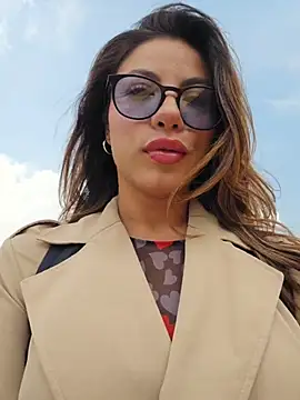 Snapshot of Karen_San_Miguel chatting on 02.11.26 Karen San Miguel online show from 02.11.26