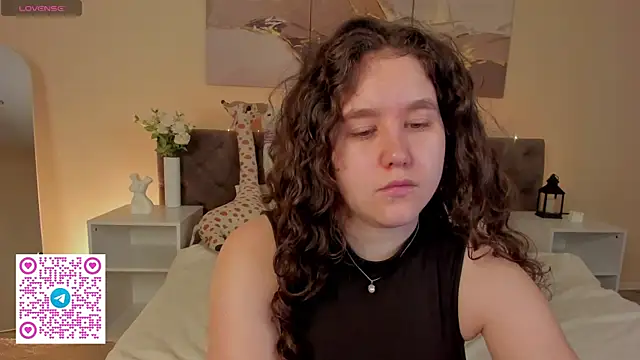 Ariella Sol online show from 06.25.26
