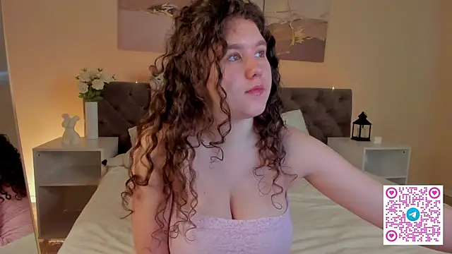 Ariella Sol online show from 07.07.26