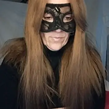 Snapshot of 23Milly chatting on 03.31.26 23Milly online show from 03.31.26