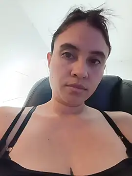 keelly richaardson1 online show from 11.21.25