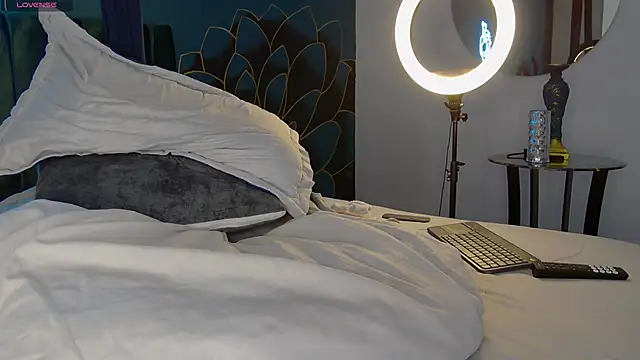 Adam MillanFF online show from 12.07.24