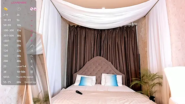 Snapshot of Diana_mysteryx chatting on 12.07.24 Diana mysteryx online show from 12.07.24