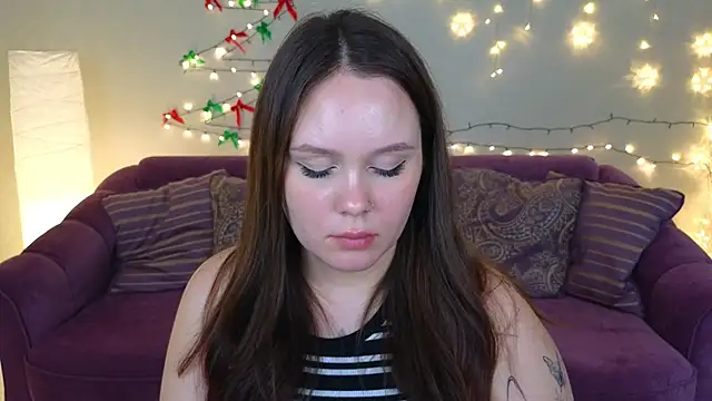 miki miki cutie  online show from 12.20.24