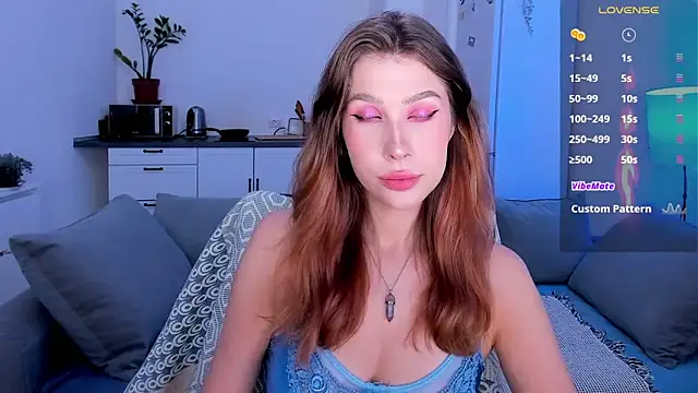 Snapshot of tenderdreams chatting on 09.17.25 tenderdreams online show from 09.17.25