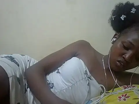 Snapshot of pretty_cool chatting on 01.18.25 pretty cool online show from 01.18.25