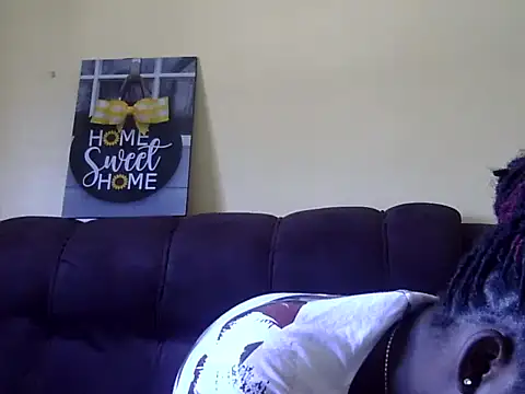 Snapshot of Sexy_racy_rebel_ chatting on 02.22.25 Sexy racy rebel online show from 02.22.25