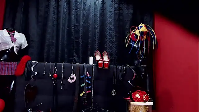 Hannamariana online show from 02.20.25