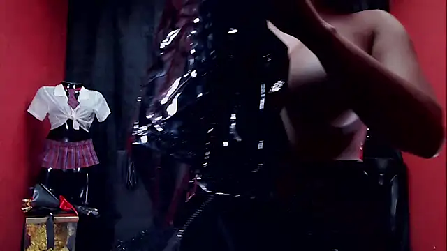 Hannamariana online show from 09.13.25