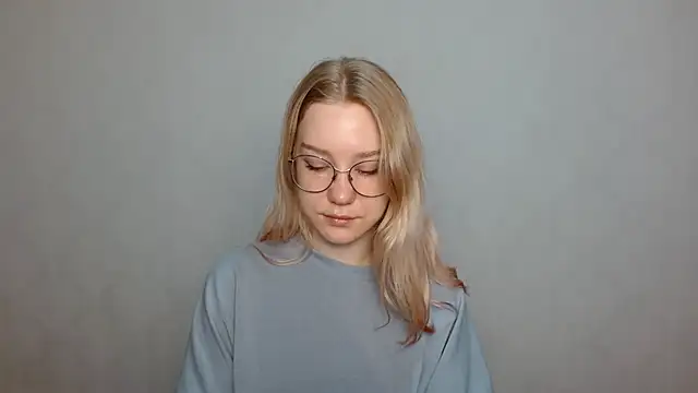 Snapshot of cindi_hot chatting on 01.31.25 cindi hot online show from 01.31.25