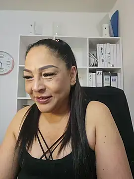 Gina Myers online show from 06.07.26