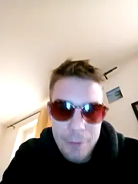 Snapshot of KidoXVII chatting on 02.09.25 KidoXVII online show from 02.09.25