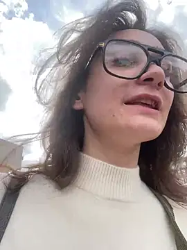 RiskyViolet online show from 05.11.26