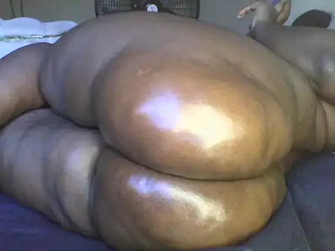 Snapshot of Gorgeous_ass20 chatting on 04.27.26 Gorgeous ass20 online show from 04.27.26