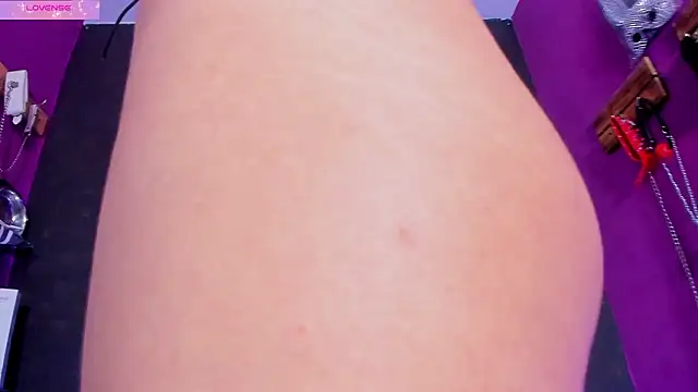 Alexa Slave online show from 03.10.26