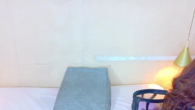 Shamiraa moore online show from 04.01.26