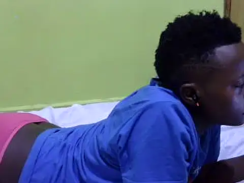 Snapshot of QUEEN-LIZ chatting on 03.19.25 QUEEN-LIZ online show from 03.19.25