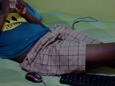 Snapshot of QUEEN-LIZ chatting on 09.12.25 QUEEN-LIZ online show from 09.12.25