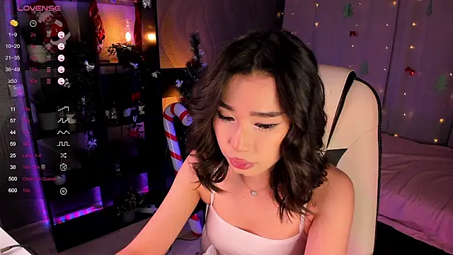 Snapshot of sensualily chatting on 01.17.26 sensualily online show from 01.17.26