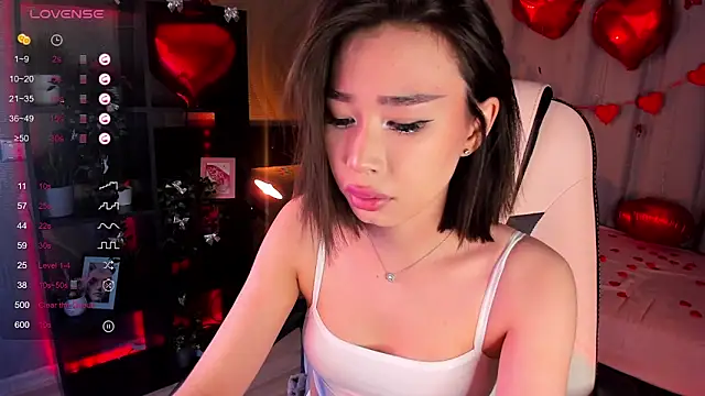 Snapshot of sensualily chatting on 02.14.26 sensualily online show from 02.14.26