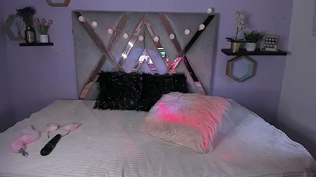 Snapshot of Esteff__o2 chatting on 01.20.25 Esteff o2 online show from 01.20.25