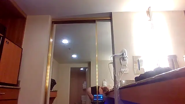 Snapshot of urgoodtime chatting on 12.03.25 urgoodtime online show from 12.03.25