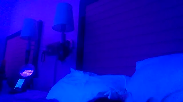 Snapshot of urgoodtime chatting on 04.30.26 urgoodtime online show from 04.30.26