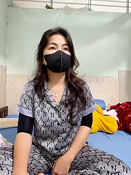 Snapshot of lyna_bl chatting on 03.07.26 lyna bl online show from 03.07.26