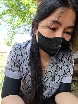 Snapshot of lyna_bl chatting on 03.08.26 lyna bl online show from 03.08.26