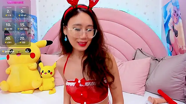 Snapshot of Nao__Chan_ chatting on 12.23.24 Nao Chan online show from 12.23.24