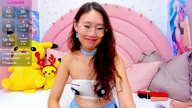 Snapshot of Nao__Chan_ chatting on 01.11.25 Nao Chan online show from 01.11.25