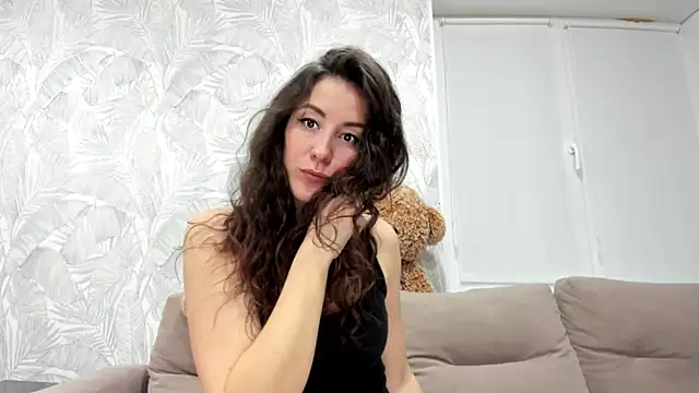 Snapshot of Karina_sunny chatting on 02.10.25 Karina sunny online show from 02.10.25