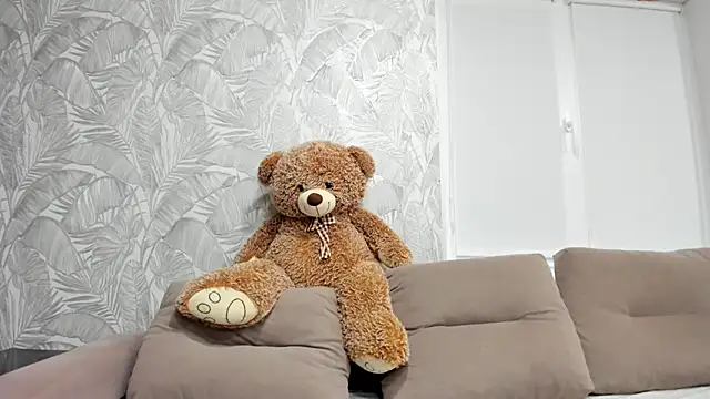 Snapshot of Karina_sunny chatting on 02.12.25 Karina sunny online show from 02.12.25