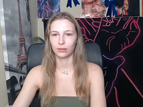 StrangerGi online show from 06.14.26