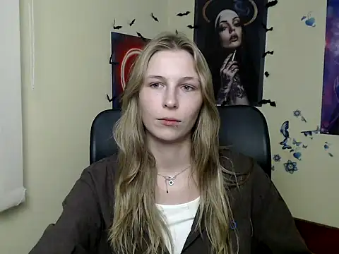 StrangerGi online show from 06.15.26