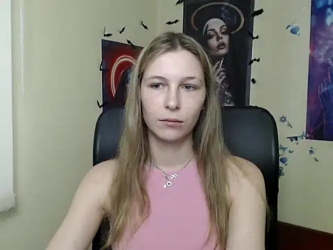 StrangerGi online show from 06.17.26
