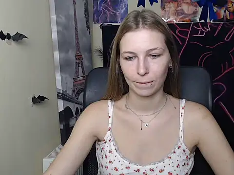 StrangerGi online show from 07.18.26