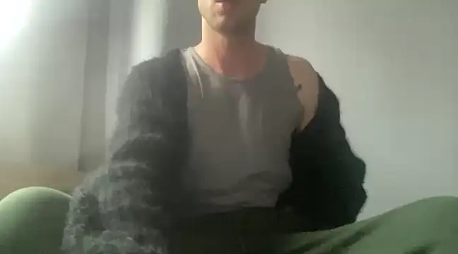 Snapshot of pancer92 chatting on 01.01.25 pancer92 online show from 01.01.25