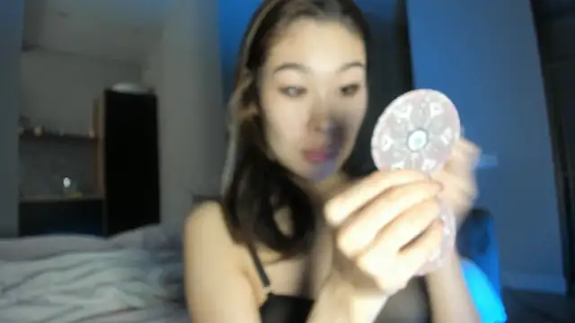 Yukisans online show from 03.12.25