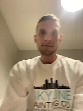 Camcam21 online show from 03.08.25