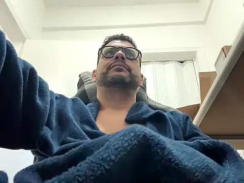 HornyBeachBoyBR online show from 07.17.26