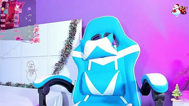 Snapshot of SunnyPage chatting on 12.08.24 SunnyPage online show from 12.08.24