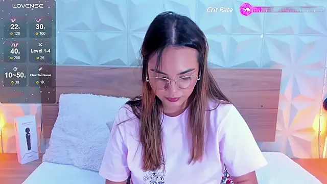 Stacey white  online show from 03.13.25