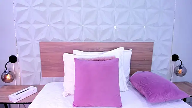 Stacey white  online show from 02.10.26